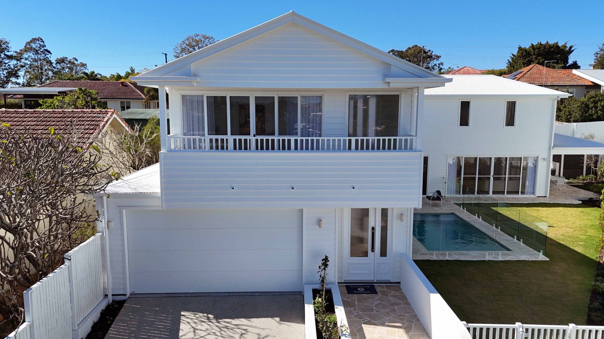 Essential Series in COLORBOND® Dover White (Madison Profile)